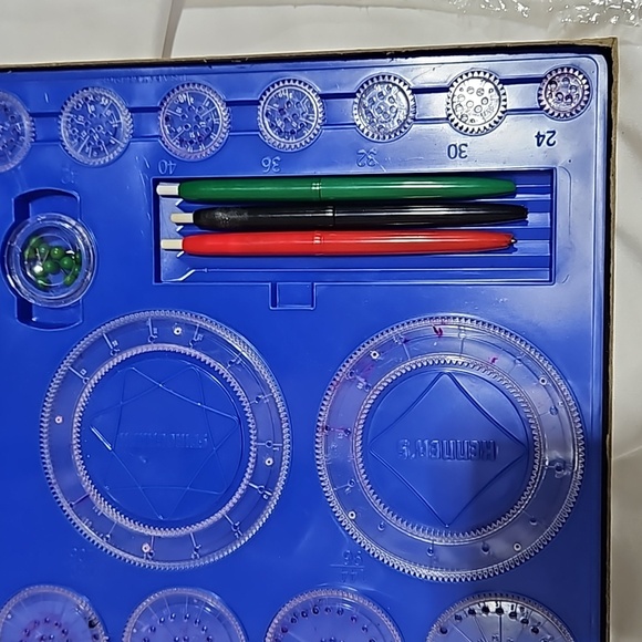 Vintage, Spirograph,Collectible, 1967, Kenner Products Co, Excellent Condition, - Picture 13 of 16